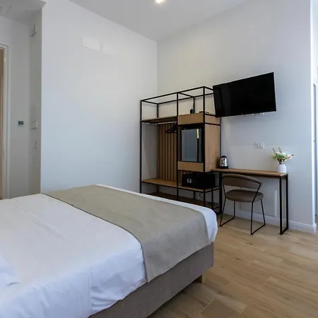 Le Gemme Di Cavour Luxury ゲストハウス 4*